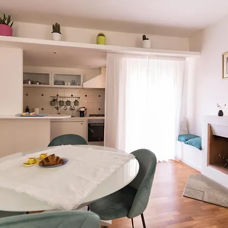 Emerald - In The Heart Of Trastevere Lägenhet